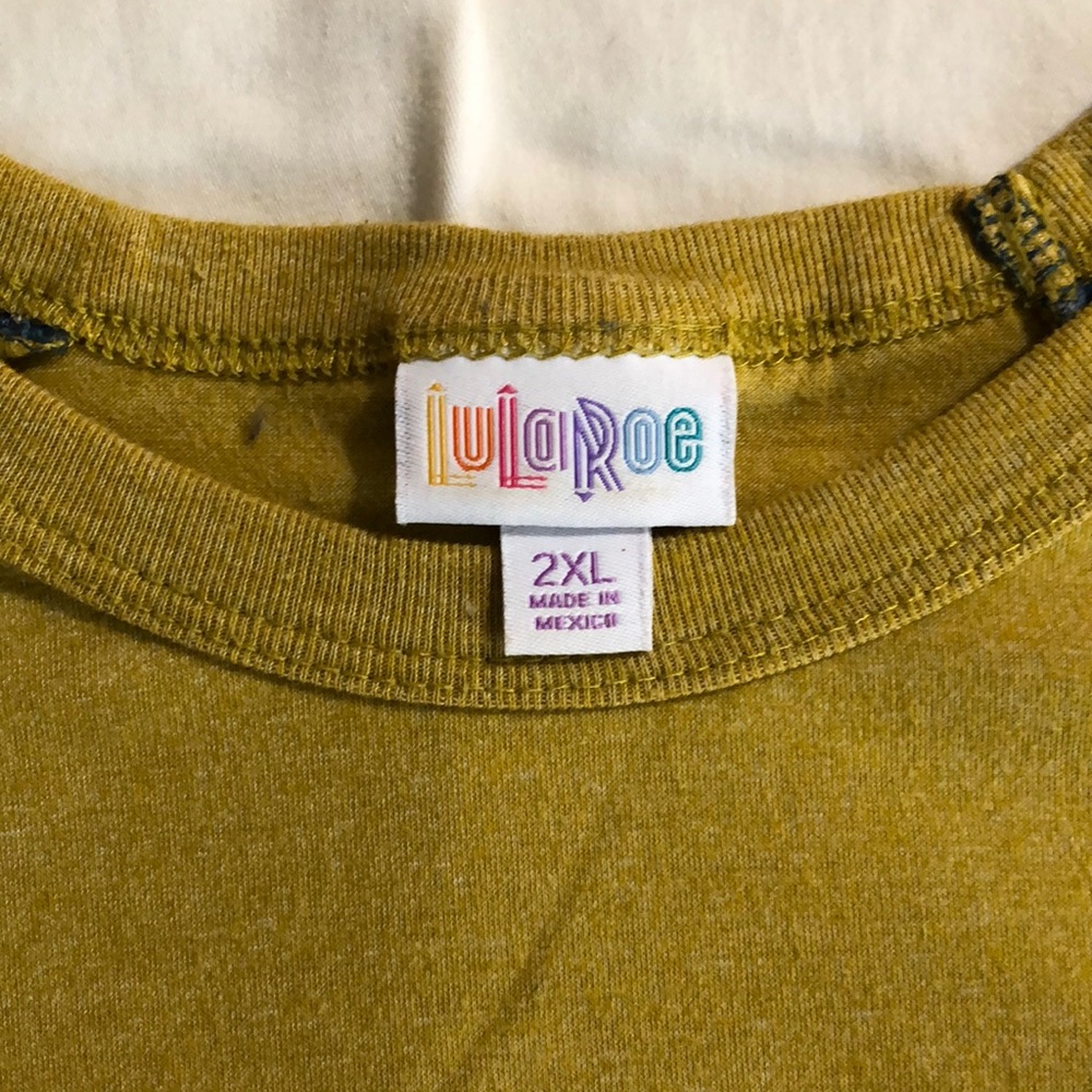 Lularoe Randy Tee